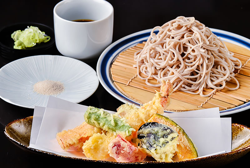 福岡・天神の蕎麦屋｜呑めるそば処 和っか